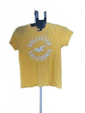 Hollister California Yellow Logo T-Shirt Size Small Graphic Embroidery
